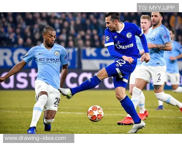 足球明星神秘面纱下的魅力瞬间大揭秘，精彩图片尽在其中